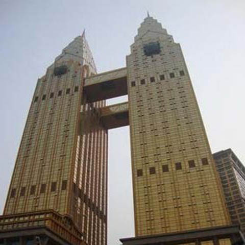 与2013第四届中国十大丑陋建筑评选: 重庆喜