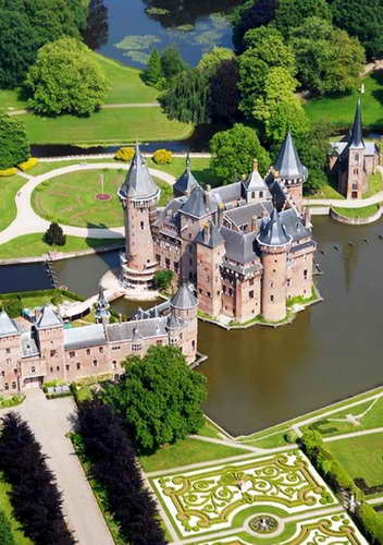荷兰德哈尔城堡