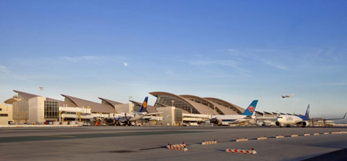 汤姆·布兰得利国际航厦