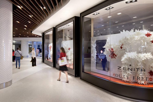 汤姆·布兰得利国际航厦