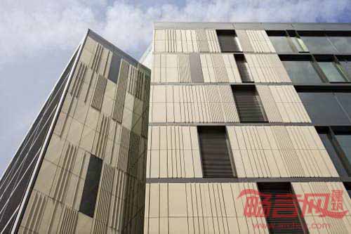 美国:米尔肯研究所公共健康学院楼