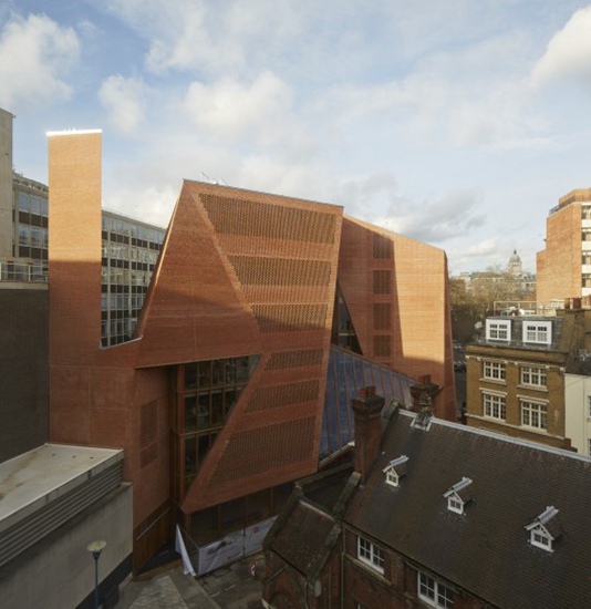 英国经济政治学系苏瑞福学生中心