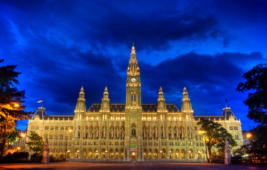 奥地利维也纳市政厅 -- 建筑畅言网