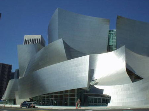 王丽丽:危房改造增加民生分量