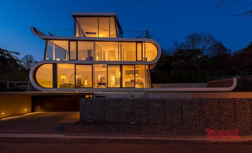 瑞士:苏黎世湖畔别墅